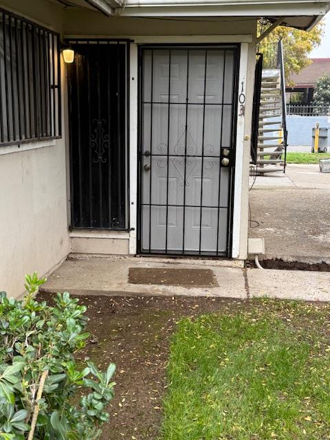 2639 W Fairmont Ave W #103, Fresno, CA 93705