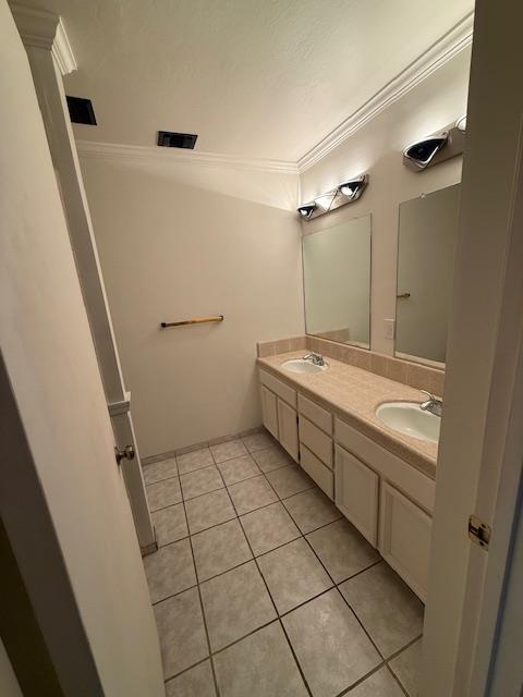 381 E Nees Ave #110, Fresno, CA 93720